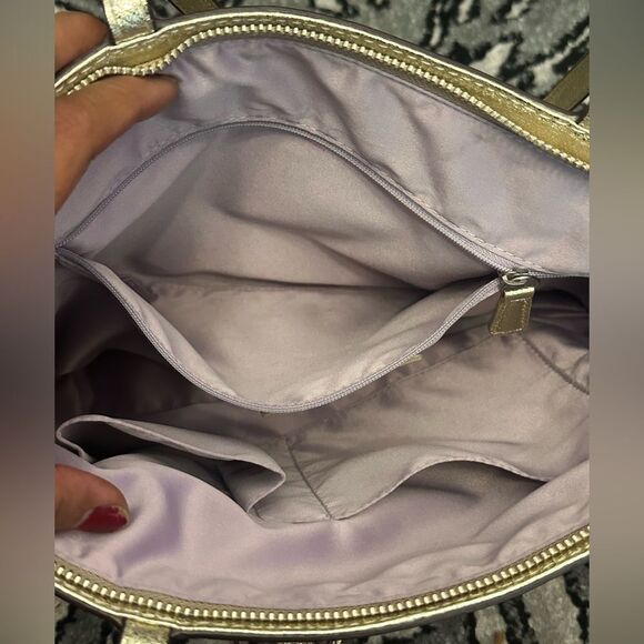 Coach Poppy Tote Bag comes with card holder - Picture 5 of 14